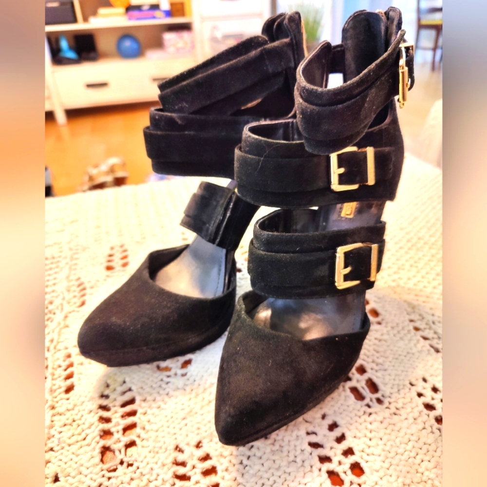 BCBGeneration Black heels size 8-1/2